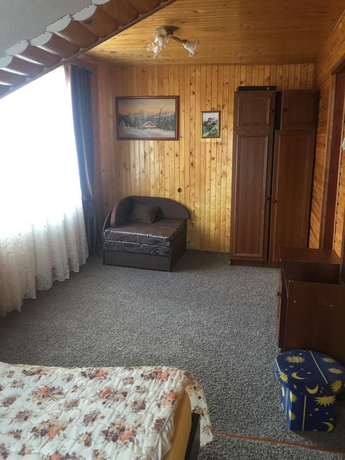 Guest House U Myrona Jaremtje Exteriör bild